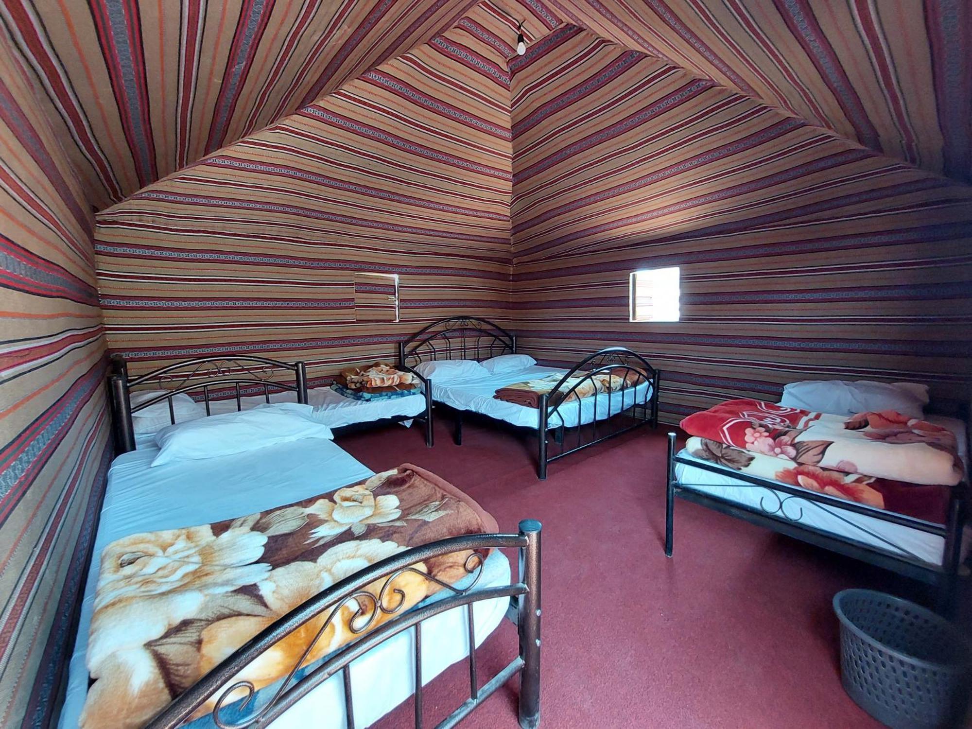 Bedouin Future Camp Hotel Вади Рум Стая снимка